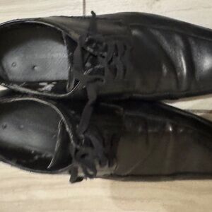 Black used Men’s dress shoes, size 11.5, Perry Ellis